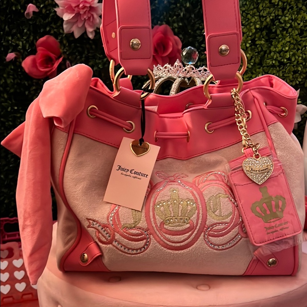 🩷🍒Juicy Couture lovers club tote